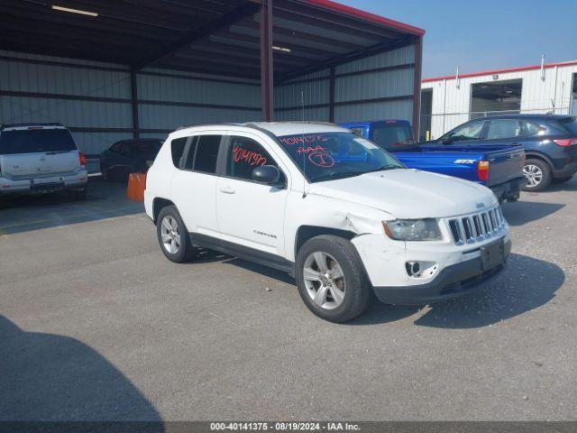  Salvage Jeep Compass