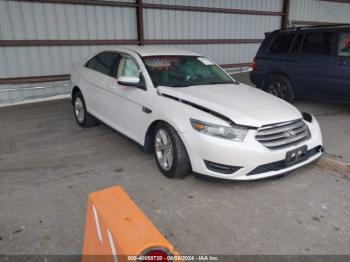  Salvage Ford Taurus