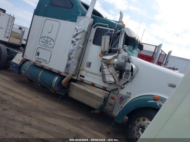  Salvage Kenworth W900