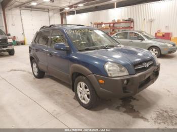  Salvage Hyundai TUCSON