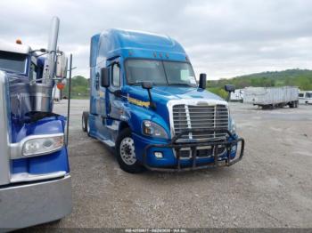  Salvage Freightliner Cascadia 125