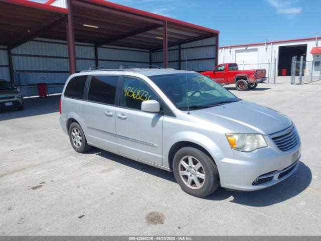  Salvage Chrysler Town & Country