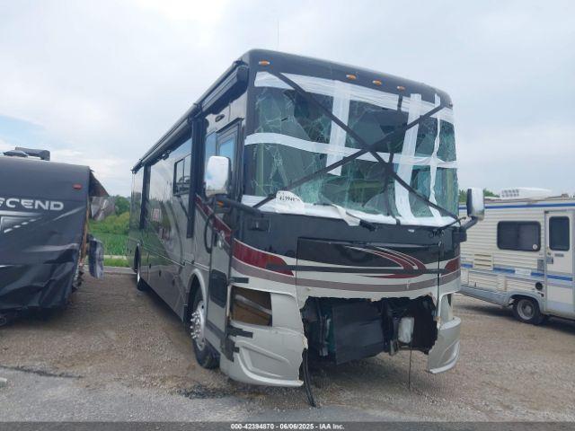  Salvage Freightliner Chassis