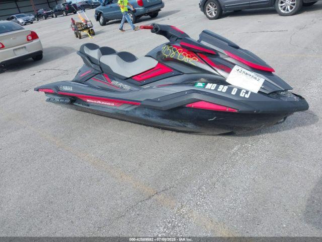  Salvage Yamaha Waverunner Fx