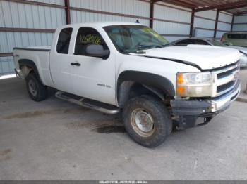  Salvage Chevrolet Silverado 2500