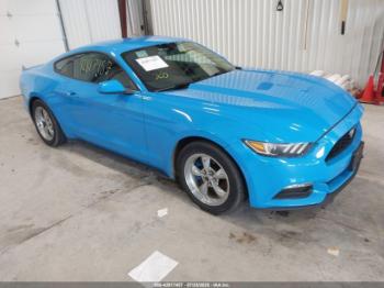  Salvage Ford Mustang