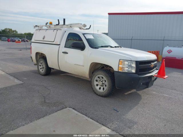  Salvage Chevrolet Silverado 1500