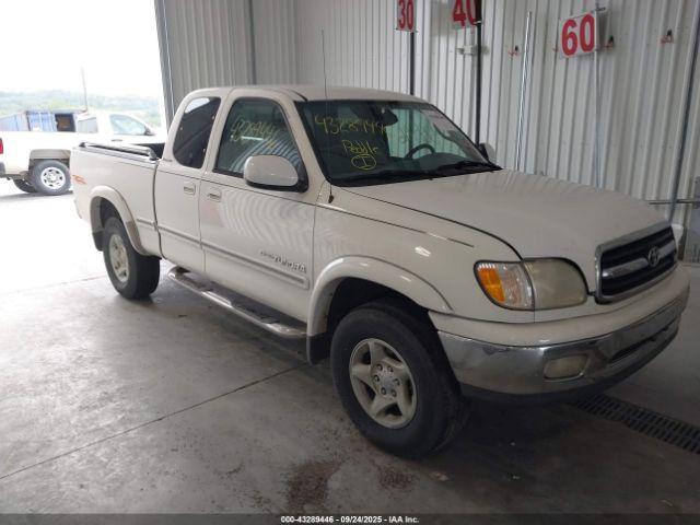  Salvage Toyota Tundra