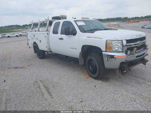  Salvage Chevrolet Silverado 3500