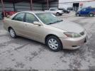 Toyota Camry Le Image 1