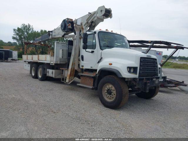  Salvage Freightliner 114sd