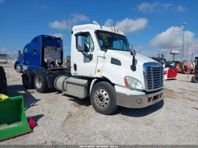  Salvage Freightliner Cascadia 113