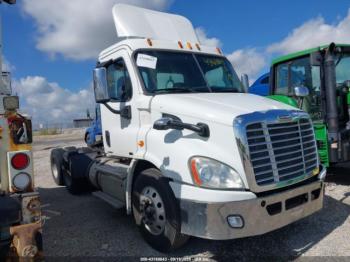  Salvage Freightliner Cascadia 113