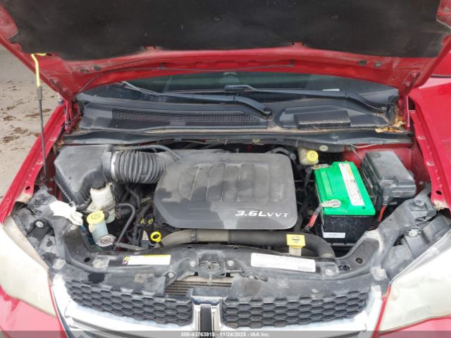 Dodge Grand Caravan Sxt Image 2