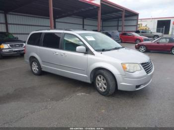  Salvage Chrysler Town & Country