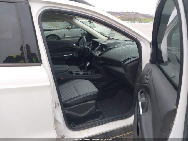 Ford Escape Se Image 7