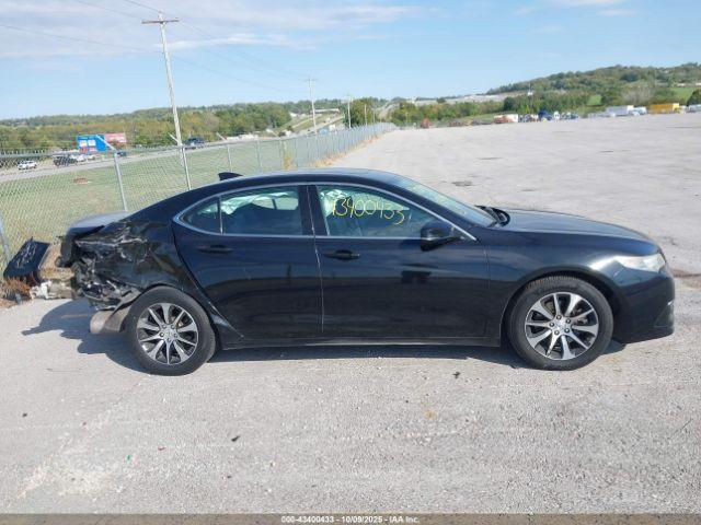 Acura TLX Image 17