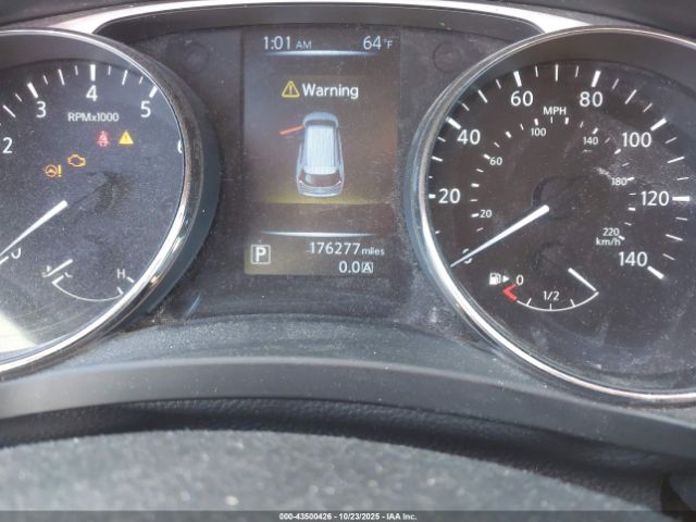 Nissan Rogue S Image 6