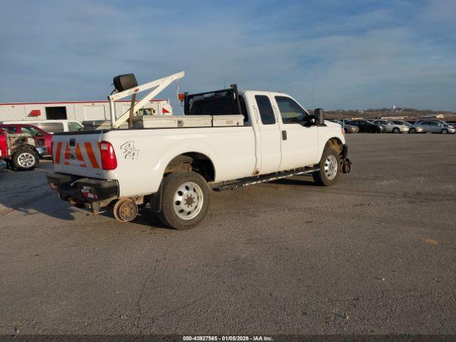 Ford F-250 Xl Image 14