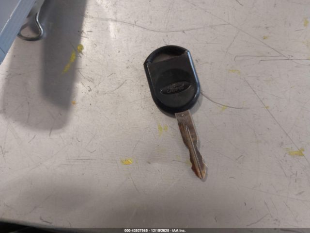 Ford F-250 Xl Image 10