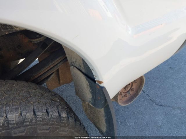 Ford F-250 Xl Image 2