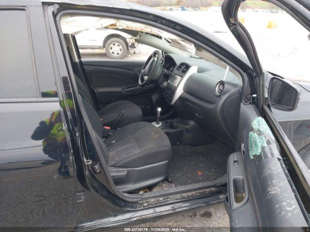 Nissan Versa 1.6 Sv Image 9