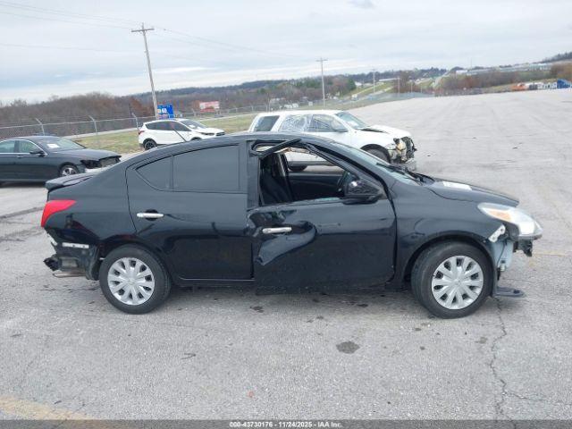 Nissan Versa 1.6 Sv Image 14