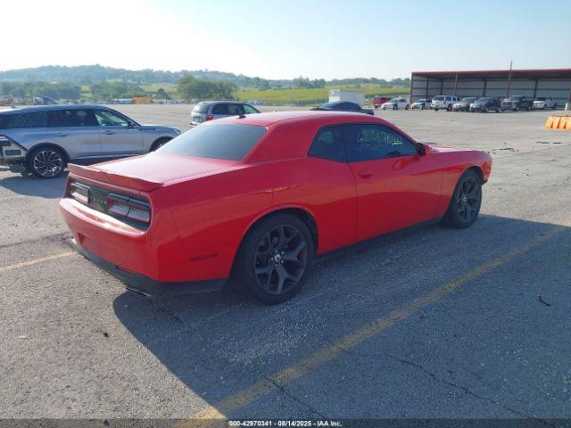 Dodge Challenger Image 16