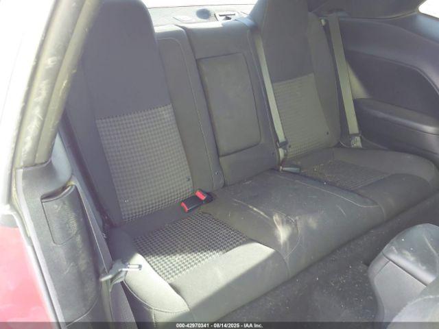 Dodge Challenger Image 5