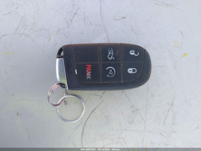 Dodge Challenger Image 10