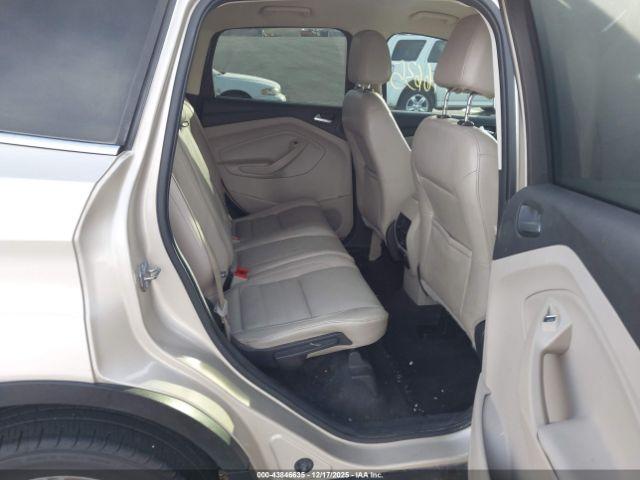 Ford Escape Titanium Image 6