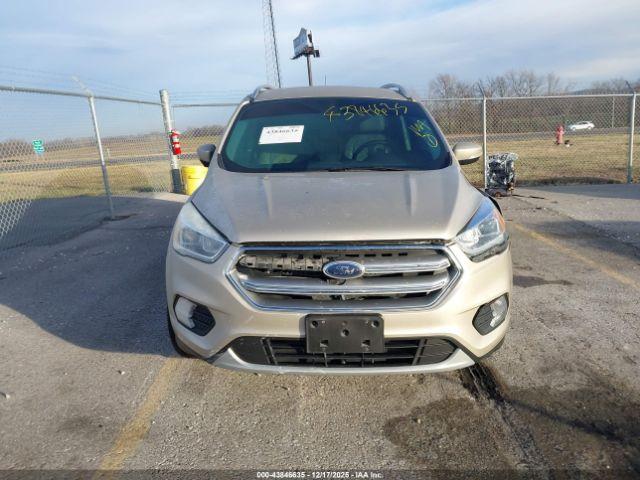 Ford Escape Titanium Image 8