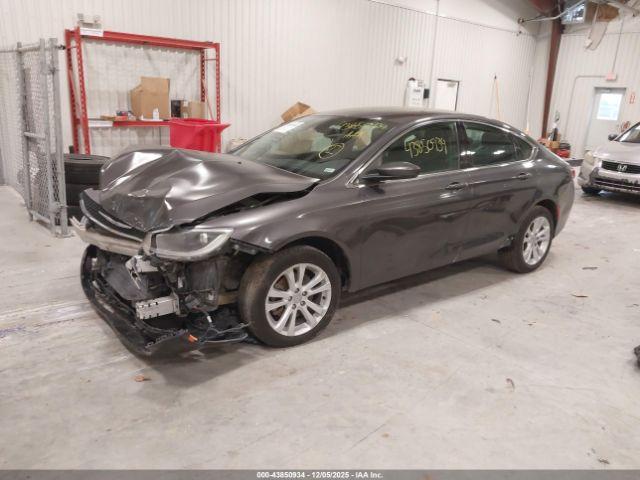 Chrysler 200 Limited Image 12