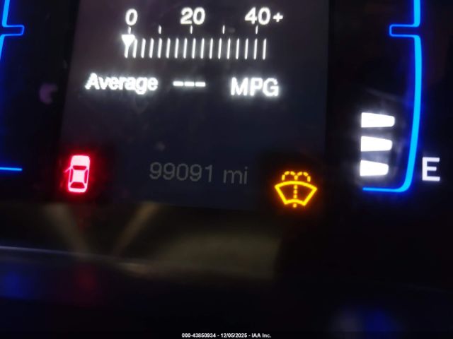 Chrysler 200 Limited Image 11