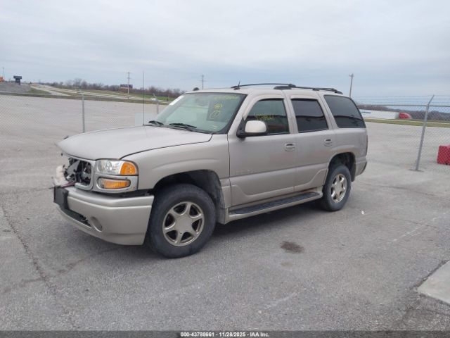 GMC Yukon Denali Image 4